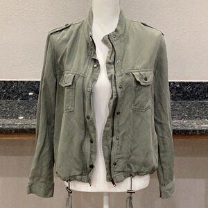Preowned Rails Bomber Jacket Green Size Medium (Item#H023)